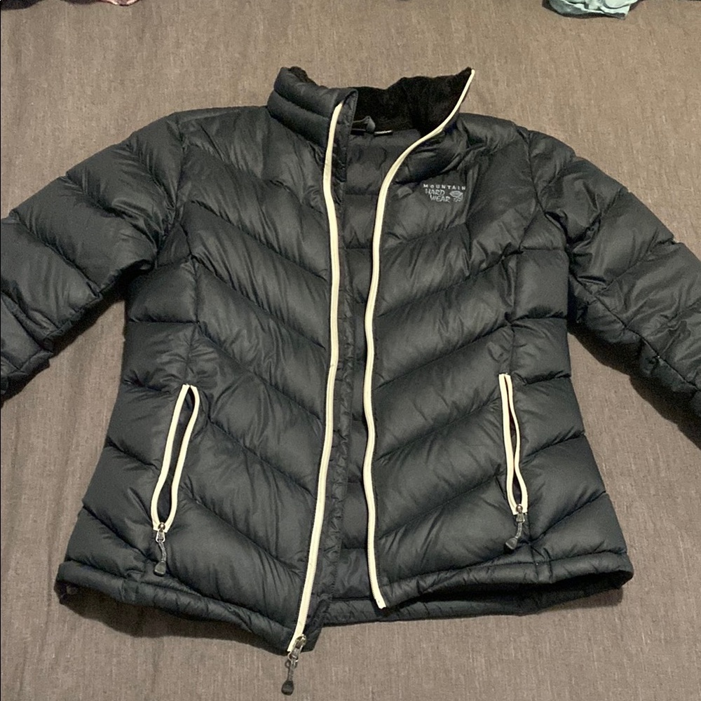 Mountain Hardwear Cream and Black Puffer Jacket Chevron Quilting
